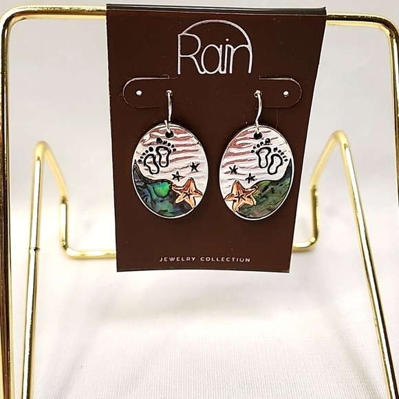 Footprints in the Sand Silver and Ablony Dangle Oval Earrings - Picture 1 of 6